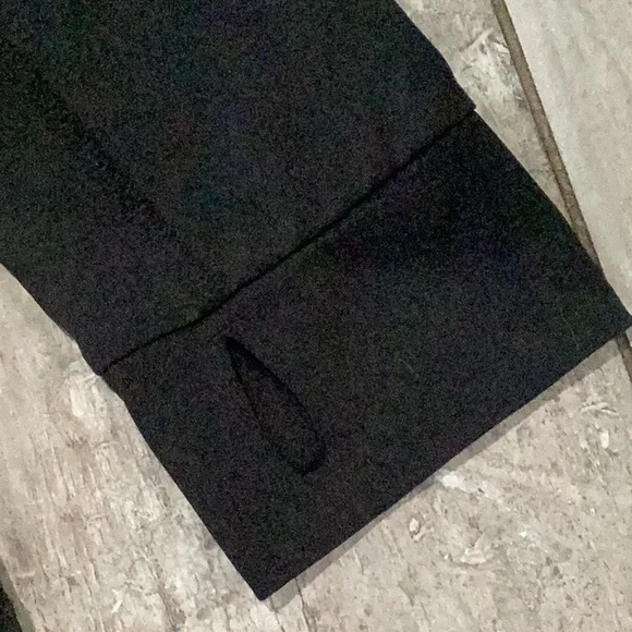 LL BEAN  black  pull over running shirt  size medium - Picture 4 of 4